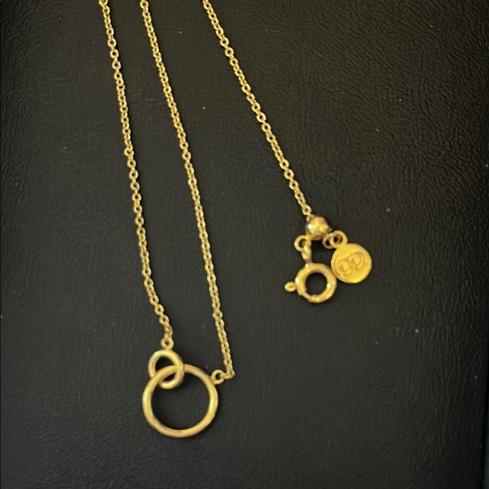 Gorgana Gold Interlocking Circle Necklace